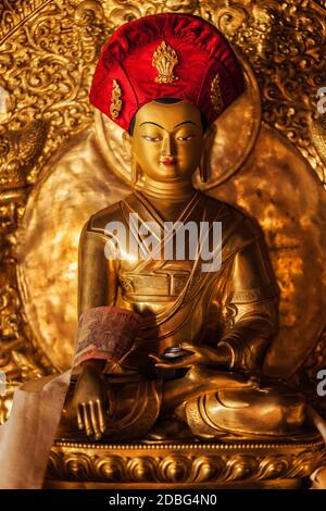 Statue de Bouddha Sakyamuni à Lamayuru Gompa (monastère bouddhiste tibétain). Ladakh, Inde Banque D'Images