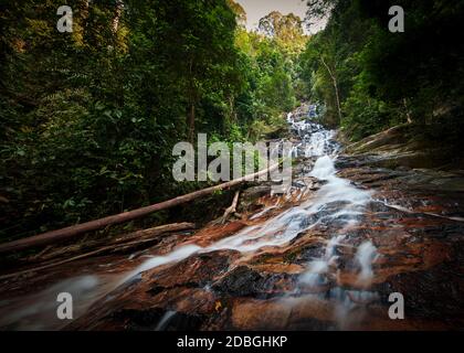 Chutes d'eau de Kanching, Selangor, Malaisie Banque D'Images