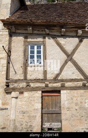 Rocamadour, France - 3 septembre 2018 : maison ancienne dans la ville de pèlerinage de Rocamadour, cité épiscopale et sanctuaire de la Bienheureuse Vierge Marie, Lot, Midi Banque D'Images