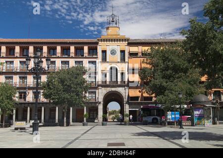 Tolède, Espagne - 20 août 2020 : place Zocodover à Tolède, Espagne. Banque D'Images