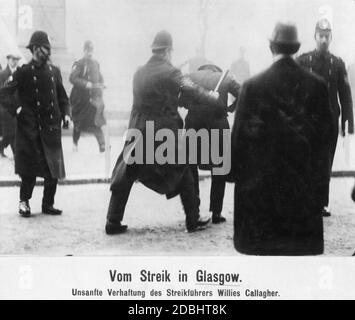 Arrestation du syndicaliste William Gallacher sur la place George lors des violents affrontements entre les travailleurs en grève et la police. Banque D'Images