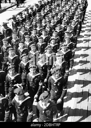 Membres de la Marine Hitler Jeunesse à un événement. Banque D'Images