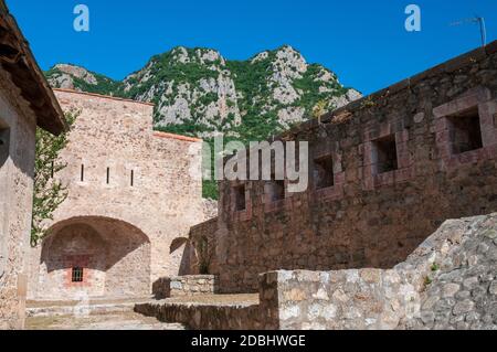 Ville médiévale de Villefranche-de-Conflent, classée comme l'un des plus beaux villages de France, Pyrénées-Orientales (66), France Banque D'Images