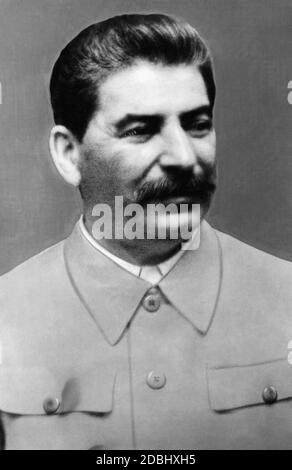 Ioseb Besarionis dz? Djugashvili, adopté le nom de Staline, dictateur de l'Union soviétique de 1927 à 1954. Les photos de Staline destinées à la publication ont été soigneusement sélectionnées et destinées à soutenir le culte de la personnalité autour de lui. Banque D'Images