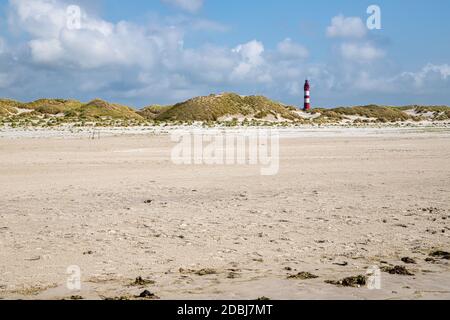 Phare d'Amrum derrière les dunes Banque D'Images