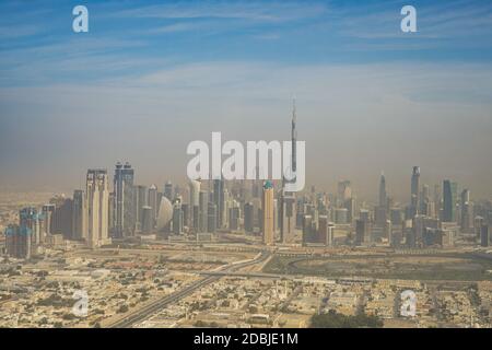 Paysage urbain de Dubaï (Émirats arabes Unis). Lieu de tournage : Dubaï