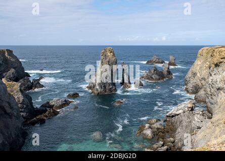 Rochers aux aiguilles de Port Coton, sur l'île de Belle Ile, Bretagne, France Banque D'Images