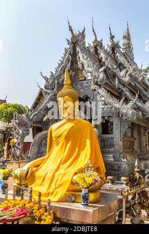 Wat Sri Suphan (temple d'argent) - temple bouddhiste à Chiang Mai, Thaïlande en un jour d'été Banque D'Images