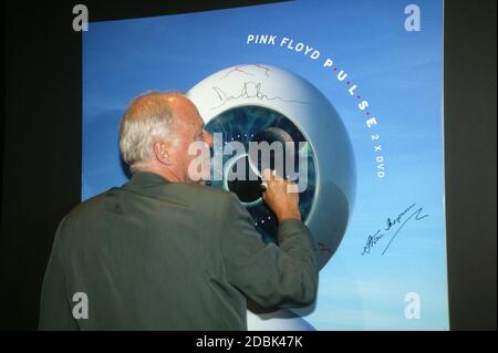 Pink Floyd au lancement de leur DVD Pulse à Warner West End Londres 3 juillet 2006 David Gilmour Banque D'Images