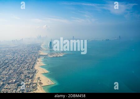 Paysage urbain de Dubaï (Émirats arabes Unis). Lieu de tournage : Dubaï