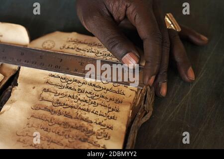 Ahmed-Baba-Institute les manuscrits qui sont enregistrés à Tombouctou, Mali, Afrique de l'Ouest Banque D'Images
