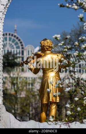 Monument Johann Strauss, monument Golden Strauss d'Edmund Hellmer à Stadtpark, Vienne, Autriche, Banque D'Images