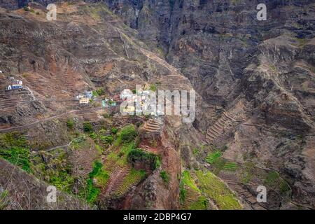 Fontainhas champs de village et de terrasse sur l'île de Santo Antao, au Cap-Vert, en Afrique Banque D'Images