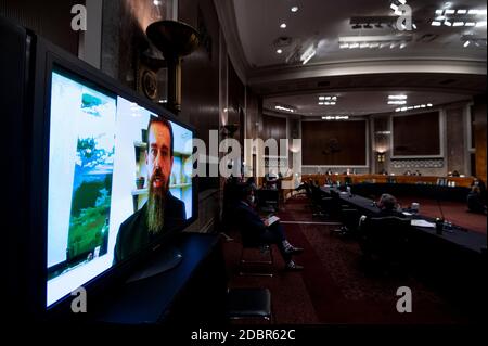 Jack Dorsey, Président-directeur général de Twitter, témoigne à distance lors de l'audience de la Commission judiciaire du Sénat sur "Breaking the News: Censure, suppression, and the Election 2020", le mardi 17 novembre 2020. Crédit : Bill Clark / Pool via CNP | utilisation dans le monde entier Banque D'Images