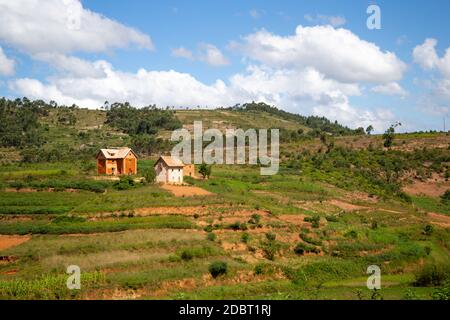 Maisons des habitants de la région sur l'île de Madagascar Banque D'Images