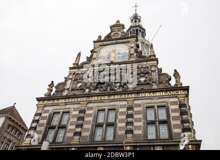 Waaggebouw, balance tower, Alkmaar, Pays-Bas Banque D'Images