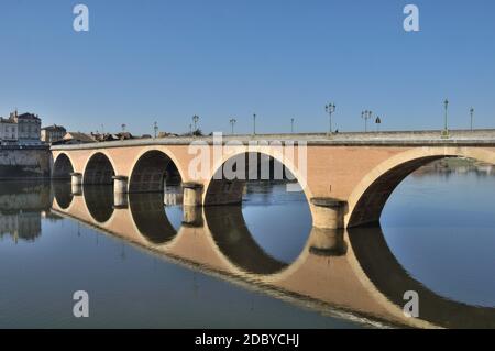 Bergerac, pont sur la Dordogne Banque D'Images