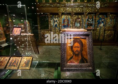 Cité du Vatican, Rome - 07 mars 2018 : icônes dans la salle des icônes de la galerie Pinacoteca du musée du Vatican Banque D'Images