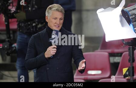 Cologne, Allemagne. 13 octobre 2020. Firo: 13.10.2020 football, Soccer: UEFA NATIONS LEAGUE, Landerspiel Nationalmannschaft Allemagne, GER - Suisse, SUI Interview, Television, Bastian Schweinsteiger | usage dans le monde crédit: dpa/Alamy Live News Banque D'Images