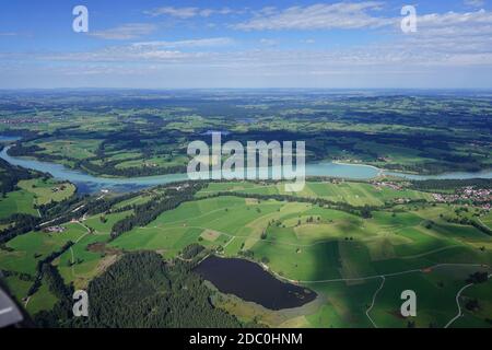 Vue aérienne de la rivière Lech près de Lechbruck en Bavière / Allemagne Banque D'Images