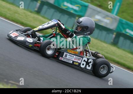 PF International Kart circuit Brandon Lincolnshire England, un jeune George Russell pratiquant avant sa carrière de karting junior. Banque D'Images