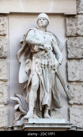 Viktor Tilgner : Crusader, sur la façade de la Neuen Burg sur Heldenplatz à Vienne, Autriche, le 10 octobre 2014. Banque D'Images