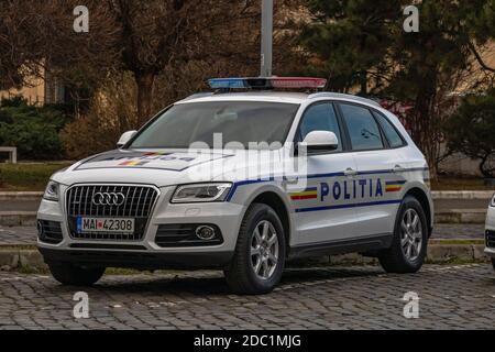 Voiture de police Audi moderne, police roumaine (Politia Rutiera) dans une intervention spéciale à Bucarest, Roumanie, 2020. Banque D'Images