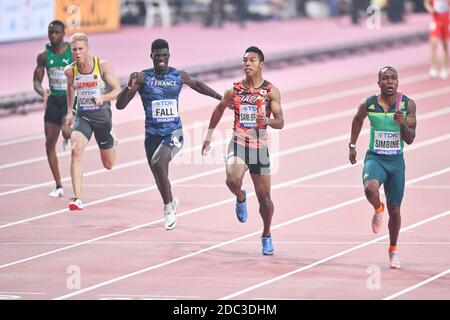 Relais 4x100 tour 1: Mouhamadou Fall (FRA), Abdul Sani Brown (JPN), Akani Simbine (RSA). Championnats du monde d'athlétisme de l'IAAF, Doha 2019 Banque D'Images