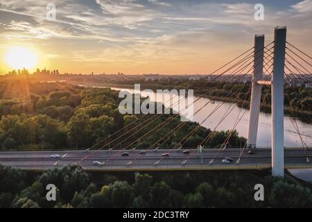 Siekierkowski Pont sur la Vistule à Varsovie, Pologne Banque D'Images