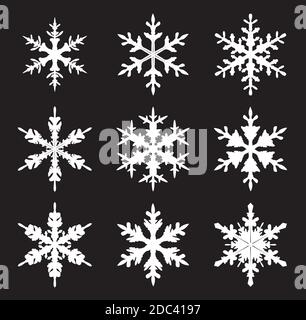 Collection de flocons de neige blancs sur fond noir. Illustration vectorielle et logo. Illustration de Vecteur