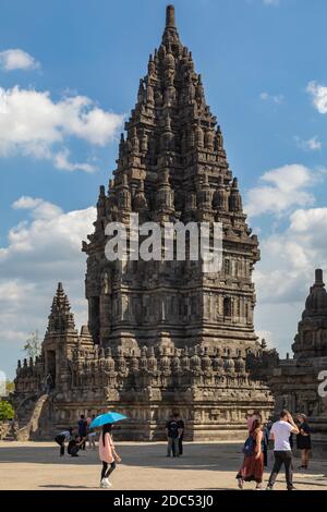 Prambanan, Indonésie - 17 juillet 2019 : anciens temples hindous de Prambanan, Rara Jonggrang, dans la région spéciale de Yogyakarta, île de Java, Indonésie, S. Banque D'Images