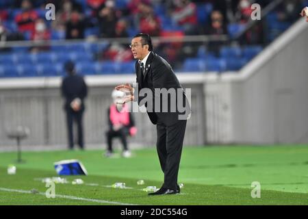 Urawa Red Diamonds entraîneur-chef Tsuyoshi Otsuki lors du match de football 2020 J.LEAGUE Division 1 entre Yokohama F. Marinos 6-2 Urawa Red Diamonds au Nissan Stadium à Kanagawa, Japon, le 14 novembre 2020. Credit: AFLO/Alay Live News Banque D'Images