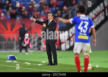 Urawa Red Diamonds entraîneur-chef Tsuyoshi Otsuki lors du match de football 2020 J.LEAGUE Division 1 entre Yokohama F. Marinos 6-2 Urawa Red Diamonds au Nissan Stadium à Kanagawa, Japon, le 14 novembre 2020. Credit: AFLO/Alay Live News Banque D'Images