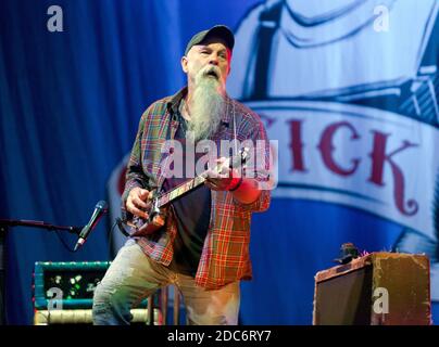 Seasick Steve performing on the main stage at the 2017 On Blackheath Music Festival Stock Photo