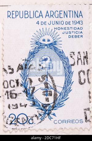 Antwerpen, Belgique - 17 novembre 2020 : un timbre imprimé par le bureau de poste de la République d'Argentine, Banque D'Images
