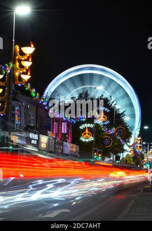 Le Diwali s'allume sur le Golden Mile de Leicester devant Diwali, mais en raison des restrictions de Covid, la cérémonie et les événements habituels sont annulés Banque D'Images