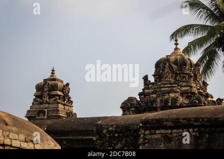 Belles tours anciennes du temple, Avani, Karnataka, Inde Banque D'Images