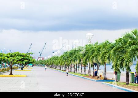 La promenade dans la ville de Puerto Princesa à Palawan, Philippines Banque D'Images