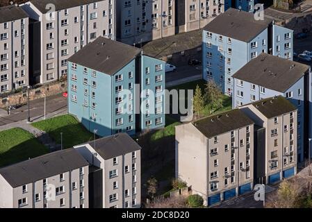 Domaine de Dumbiedykes vu de Salisbury Crags, Édimbourg, Écosse, Royaume-Uni. Banque D'Images