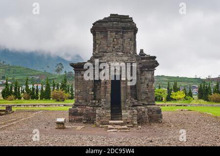 Temple à Candi Arjuna Hindou Temple Complex, plateau de Dieng, Central Java, Indonésie, Asie, Asie Banque D'Images