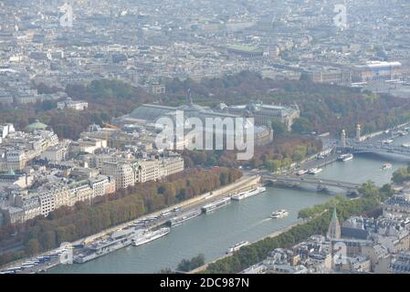 Vue depuis la Tour Eiffel, Paris Banque D'Images