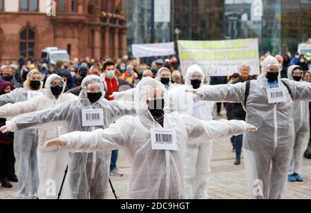 18.10.2020, Dortmund, Rhénanie-du-Nord-Westphalie, Allemagne - manifestation d'Anticorona sur la Friedensplatz, manifestation contre la politique de santé du Banque D'Images