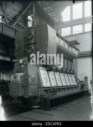 1930 - 40. Fiat - Ansaldo usine de gros moteurs. Turin, Italie Banque D'Images