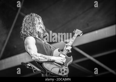 Raveneye Oli Brown en concert Banque D'Images