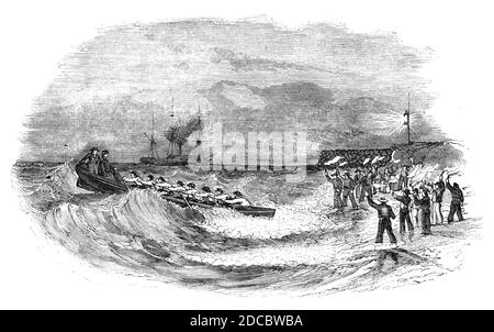 Atterrissage de l'Express abstrait, à basse eau, 1844. Service postal entre la Grande-Bretagne et l'Inde - transfert du courrier d'un navire à vapeur à la rive à Folkestone: '...si elle est basse-eau, le temps rude, et le temps de nuit, une scène d'aventure passionnante s'ensuivra. Une allée - un long bateau d'eau claire, habité par au moins huit boursiers, sous le commandement de M. Faulkner&#x2019;est lancé depuis la plage, et envoyé au navire en approche... un certain nombre de pêcheurs sont généralement affectés de flambeas pour les éclairer à travers les brise-roches. De "Illustrated London News", 1844, vol I. Banque D'Images