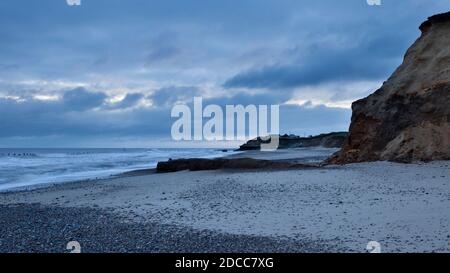 Dawn à Happisburgh Beach, Norfolk, Angleterre, Royaume-Uni Banque D'Images