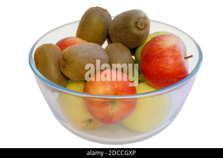 image de pommes mûres et de kiwi dans une plaque de verre sur fond blanc Banque D'Images