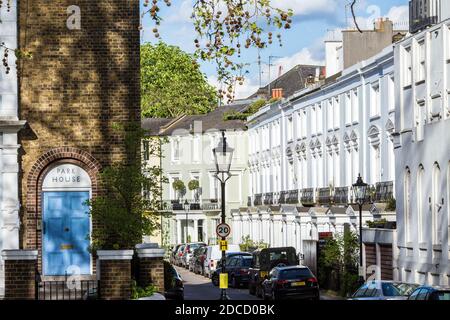 Maisons en terrasse de Primrose Hill.Primrose Hill est l'un des quartiers résidentiels les plus chers de Londres, au Royaume-Uni Banque D'Images