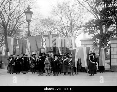 Silent Sentinels, Suffragettes américaines, 1917 Banque D'Images