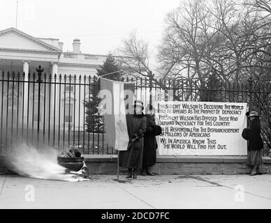 Silent Sentinels, Suffragettes américaines, 1917 Banque D'Images